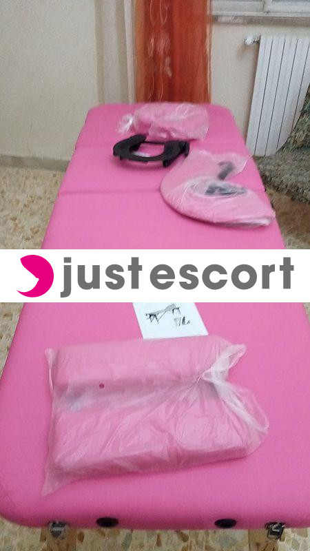 MASSAGGIATRICE TRANS PROFESSIONALE ESEGUE MASSAGGI RILASSANTI DECONTATTURANTI ABBINATI ALLA SFERA EROTICA