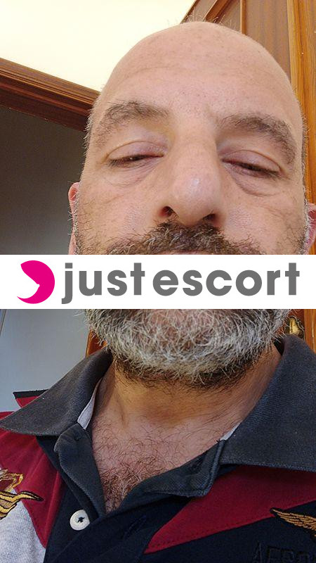 Cerco un uomo orso be'er passivo per un orso maturo attivo per una relazione seria d'amore gay storia seria d'amore gay e sessuale sentimentale e sess