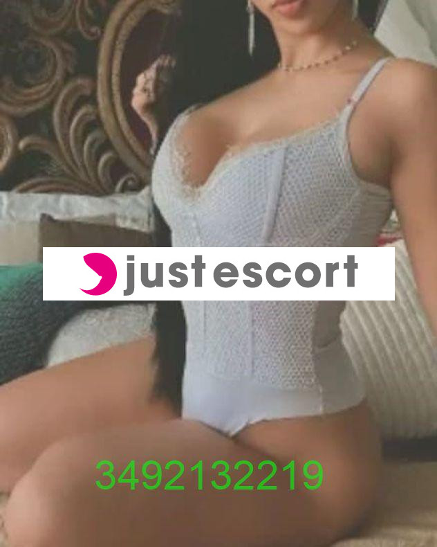 Bergamo Escort NOVITÀ A BERGAMO GIULIA E SOFIA ITALIANISSIME 25 E 31 ANNI